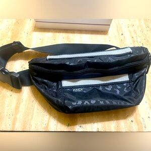 ANDI the bum bag black leopard / crossbody, hand bag and waist pack